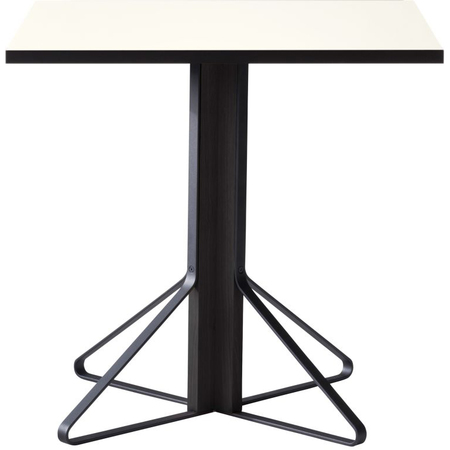 Kleiner Tisch Kaari von Artek