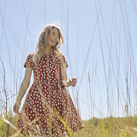 Feminines Punktekleid von 'Danefae'