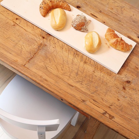 'Frankfurter Küchenstuhl' in Weiss