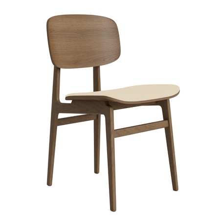 Norr11 NY11 Chair - Upholstery Beige 100 - Hallingdal 65, Eiche hell geräuchert