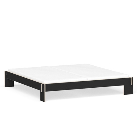 Nils Holger Moormann Bett 'Siebenschläfer' Birkensperrholz Schwarz	, B: 200 cm / T: 200 cm, Ohne Kopfteil