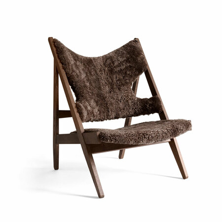 Menu Furniture Sessel 'Knitting' mit Schafsfell Walnuss - Sahara	