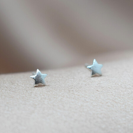 Yoshiki Earstuds 'Tiny Star' von Yoshiki Goldplattiertes Sterlingsilber