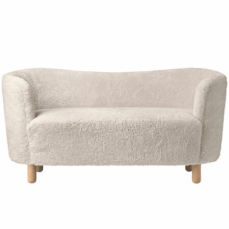 by Lassen Mingle Sofa Beige 1 - Sahco Zero, Eiche natur