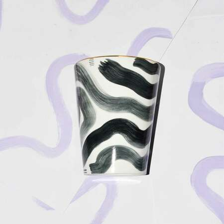Yael Anders Vase Abstract Ø: 13.5 cm / H: 24 cm 