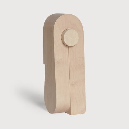 Ethnicraft Sculpture Kayu Bayi von Modern Shapes Editions Sycamore lacquered