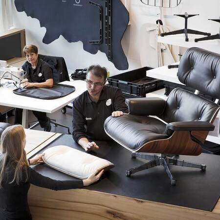 Vitra Lounge Chair Atelier Package Mood