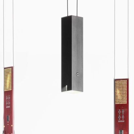 Ingo_Maurer_Flying_Flames_Downlight_Schwarz_LED_IM3335000_1