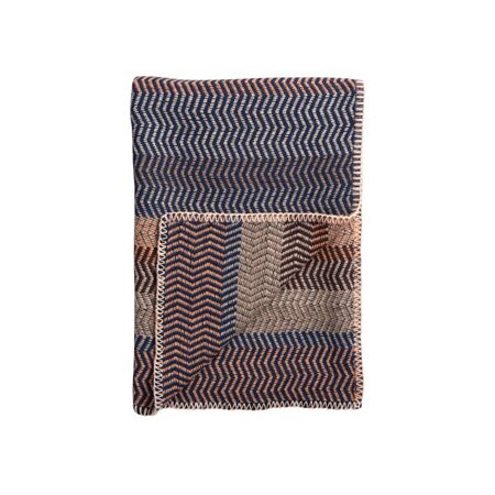 Røros Tweed Lammwolldecke Fri 150 x 200 cm von Røros Tweed By the fire