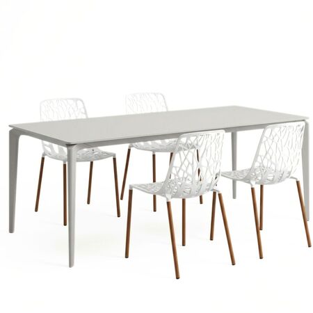 Fast Spa Forest Stuhl von Fast Weiss , Beine bedeckt mit Iroko