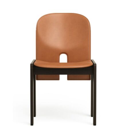 Karakter Ikonischer Stuhl Scarpa 121 von Karakter Massives Eschenholz, mokka gebeizt ,  Saddle leather - Moka