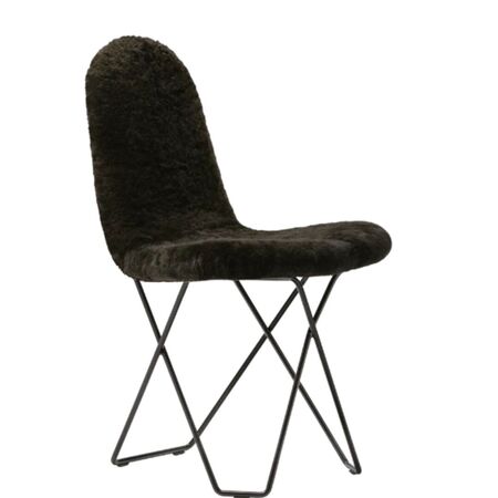 cuero Stuhl in Island Lammfell Cactus von Cuero White Sheepskin, Black
