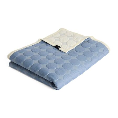 HAY Accessoires Hay Mega Dot Tagesdecke Dusty Blue, B: 195 cm / L: 245 cm