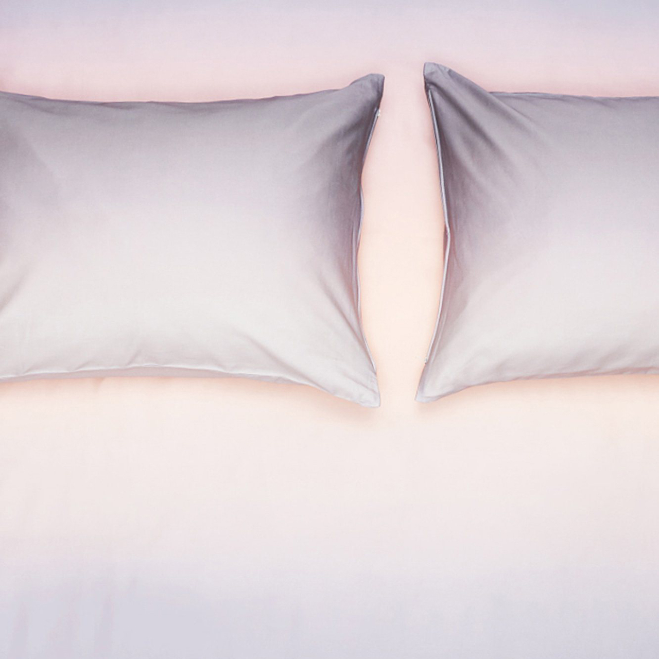 Bettwäsche 'Genesis' mit zartestem Verlauf