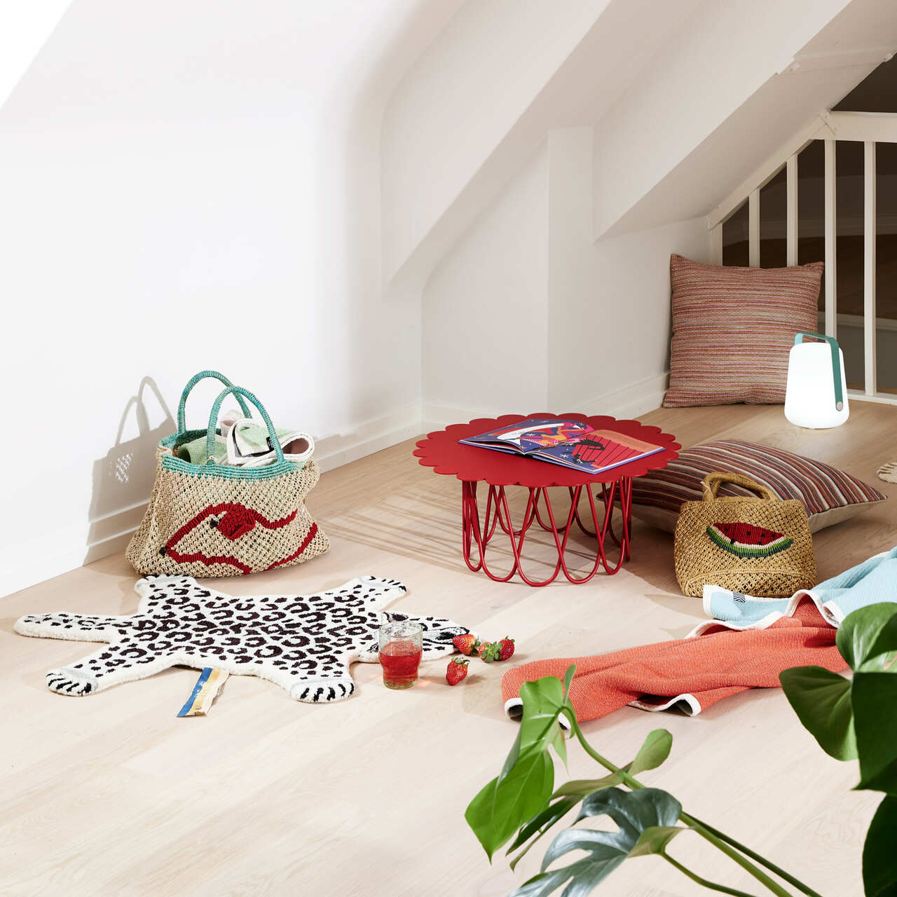 Vitra Flower Table