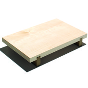 Schneidebrett mit Füssen