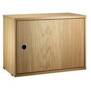 Armoire avec porte battante String