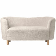 Sofa Mingle mit Schaffell-Bezug
