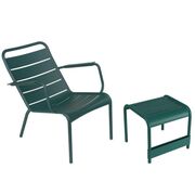 Luxembourg Set: 2 deep armchairs + 1 side table from Fermob