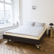 Bett auf Rollen